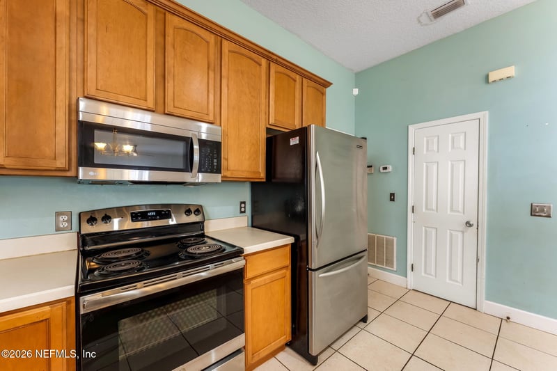 851 6th Ave, Jacksonville Beach, FL 32250