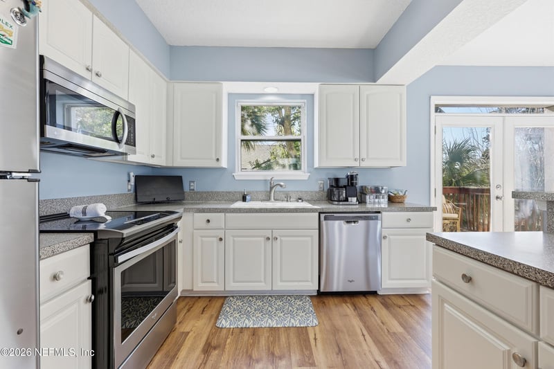 404 9th Ave, Jacksonville Beach, FL 32250