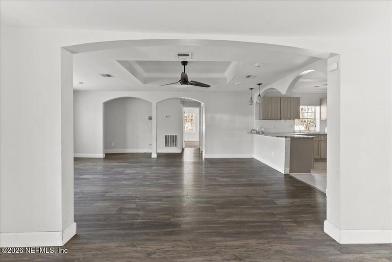 10565 Bessent Rd, Jacksonville, FL 32218