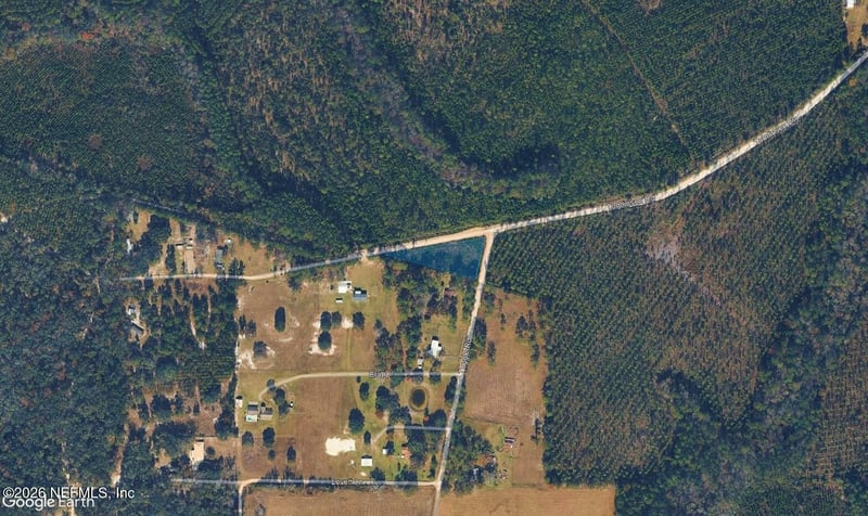 24454 Tuggle Rd, Hilliard, FL 32046