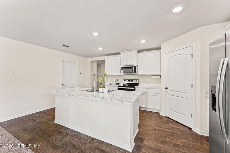 70013 Misty Lake Ct, Yulee, FL 32097