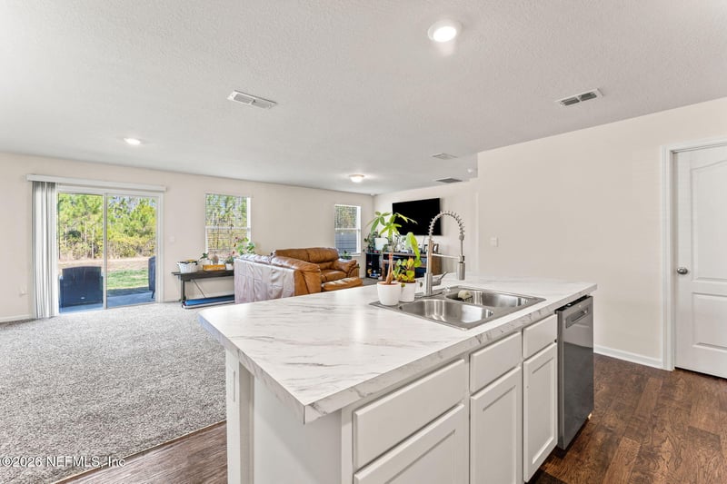 70013 Misty Lake Ct, Yulee, FL 32097