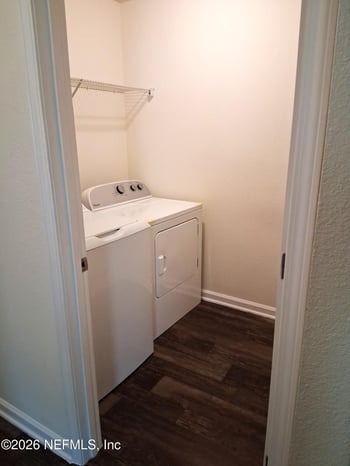 2047 April Oaks Dr, Jacksonville, FL 32221