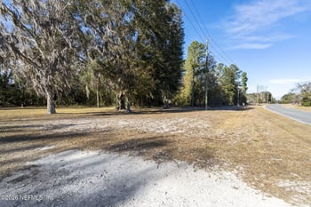 19284 Cr 235 , Lake Butler, FL 32054