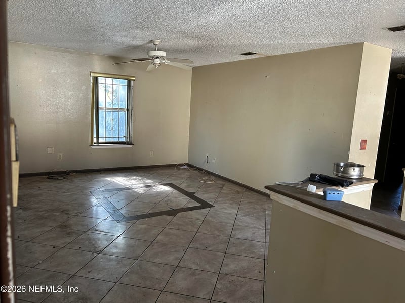 5352 Dodge Rd, Jacksonville, FL 32209