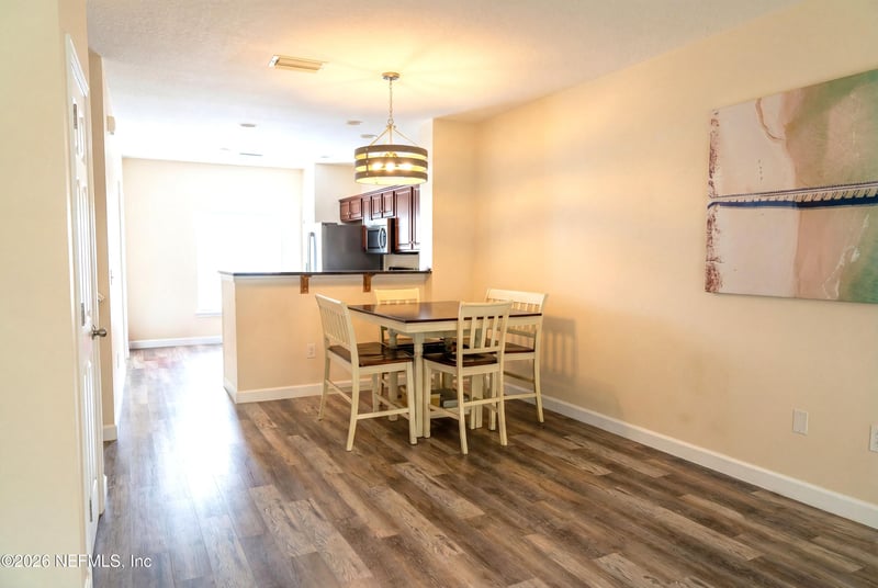 8118 Summergate Ct, Jacksonville, FL 32256