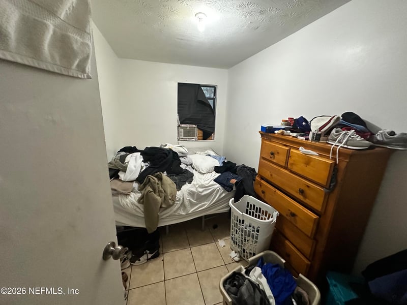 7104 Ken Knight Dr, Jacksonville, FL 32209