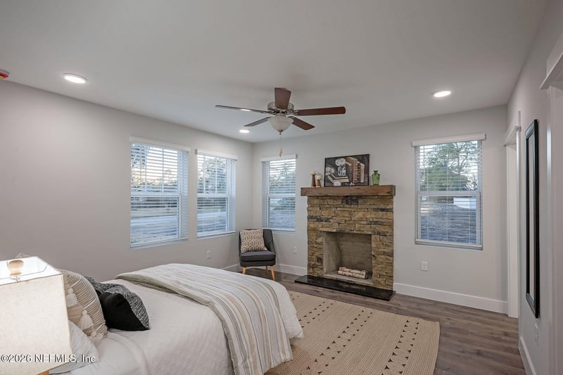 2743 Chelton Rd, Jacksonville, FL 32216