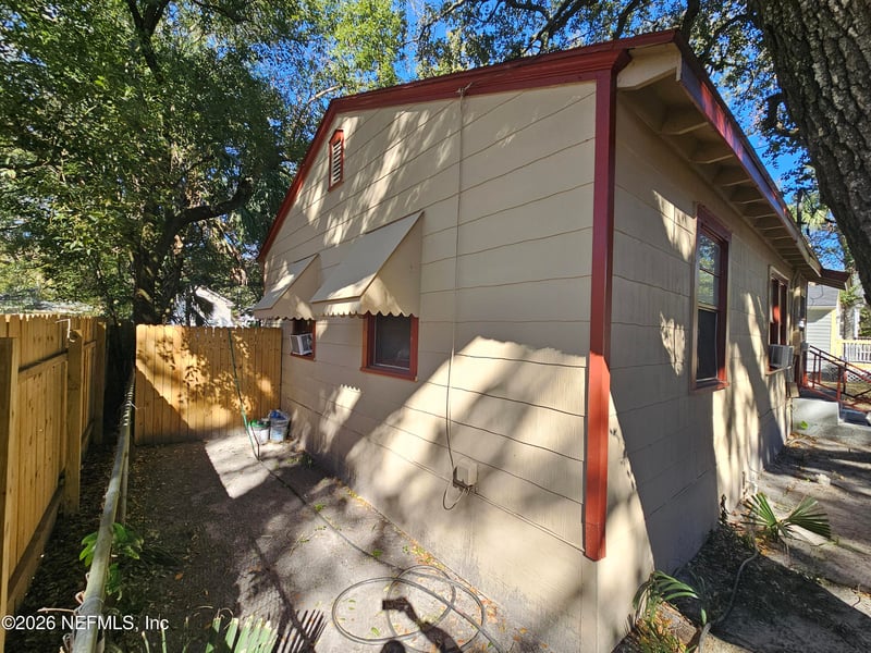 1045 Winthrop St, Jacksonville, FL 32206