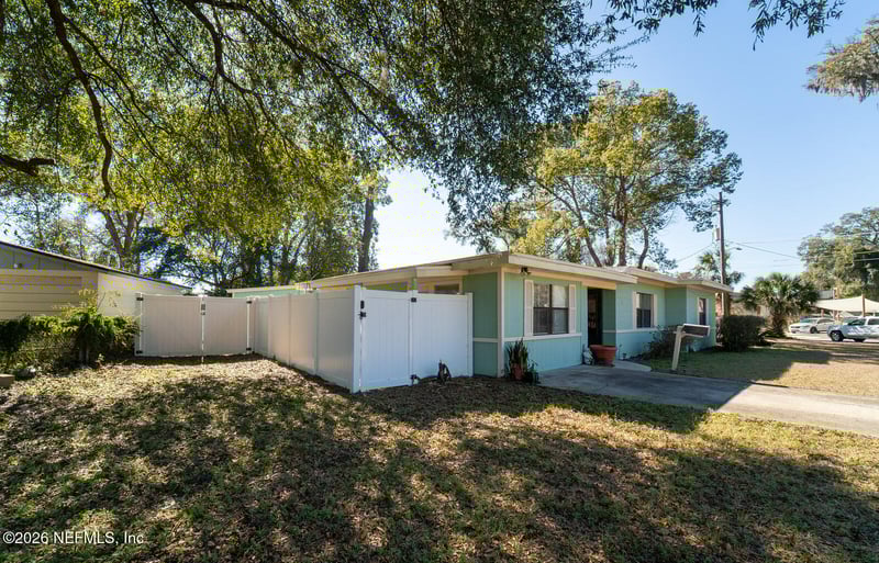 5308 River Rd, Jacksonville, FL 32211