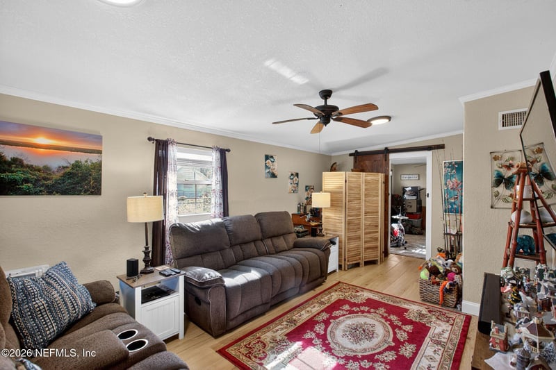 464 Judy St, New Smyrna Beach, FL 32168