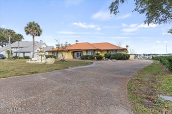 5043 Mariners Point Dr, Jacksonville, FL 32225