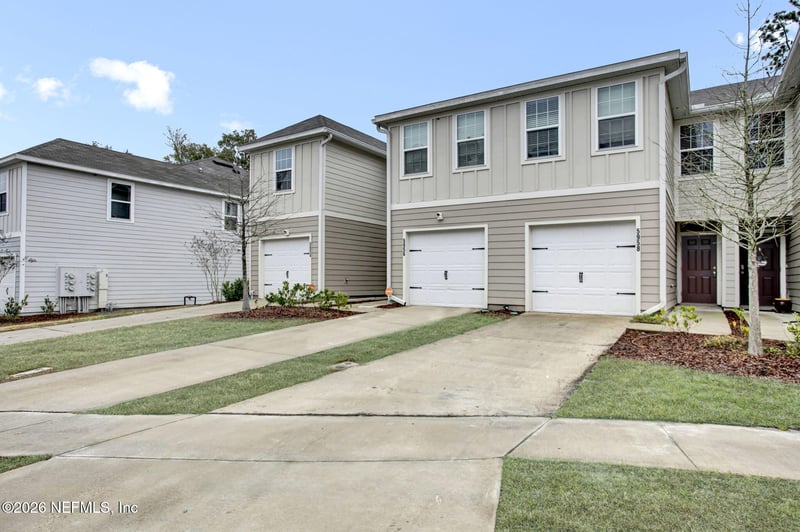 5958 Creekside Crossing Dr, Jacksonville, FL 32210