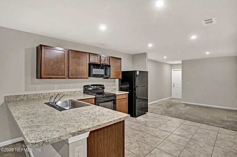 5958 Creekside Crossing Dr, Jacksonville, FL 32210