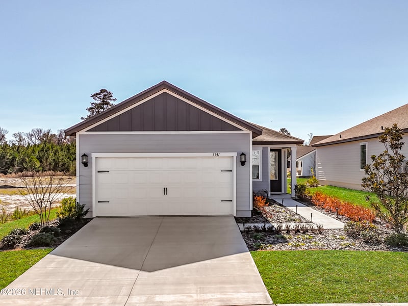 3941 Gareys Ferry Way, Middleburg, FL 32068