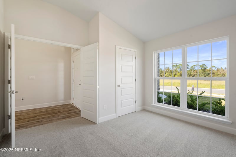 8387 Helmsley Blvd, Jacksonville, FL 32219