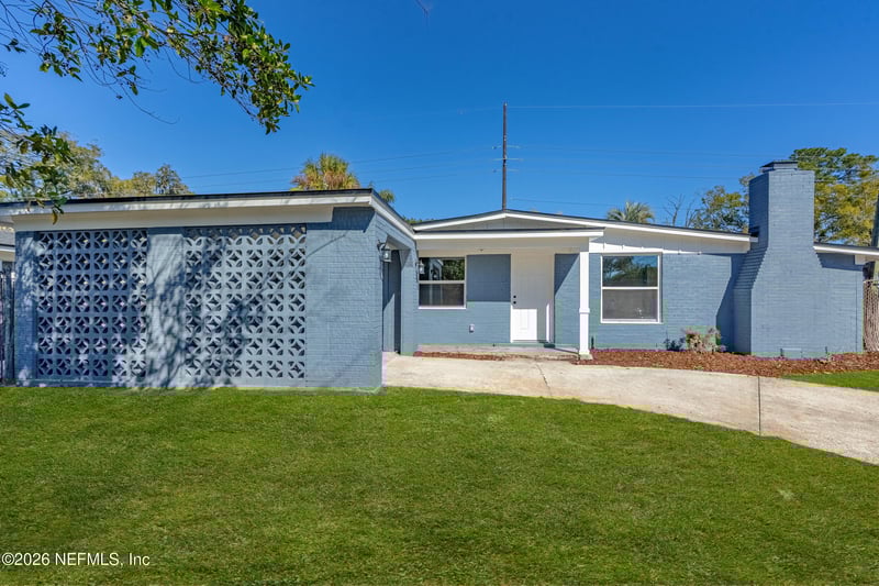 7661 Knoll Dr, Jacksonville, FL 32221