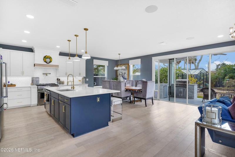 636 8th Ave, Jacksonville Beach, FL 32250