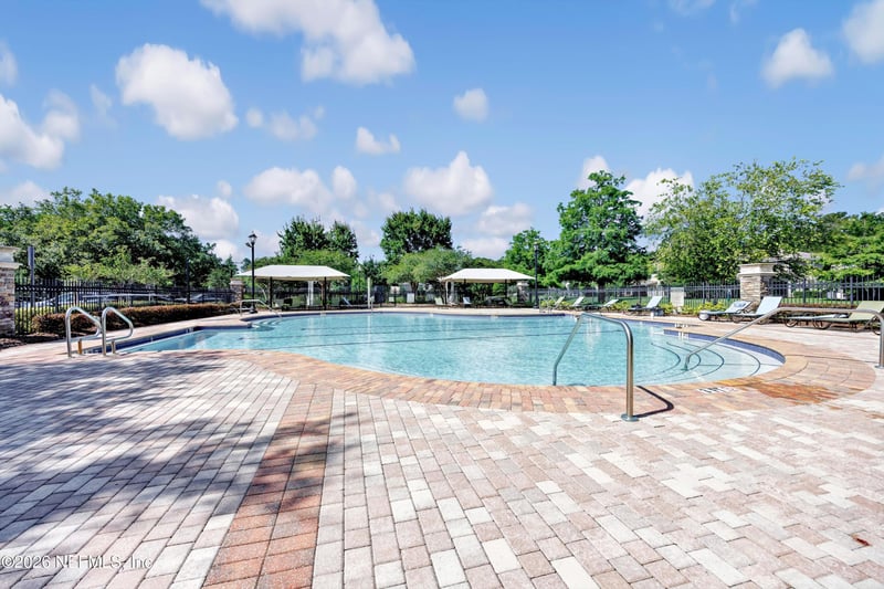 479 Walnut Dr, St Johns, FL 32259