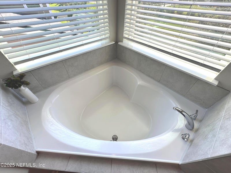 244 Willow Lake Dr, St Augustine, FL 32092