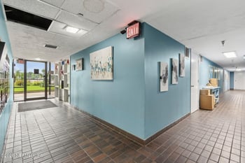 4401 Lakeside Dr #804, Jacksonville, FL 32210