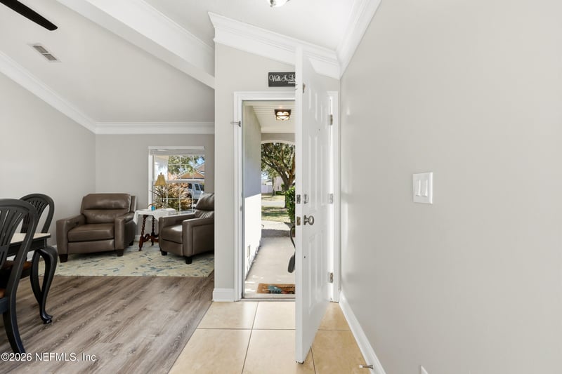 1324 Woodlawn Dr, Orange Park, FL 32065