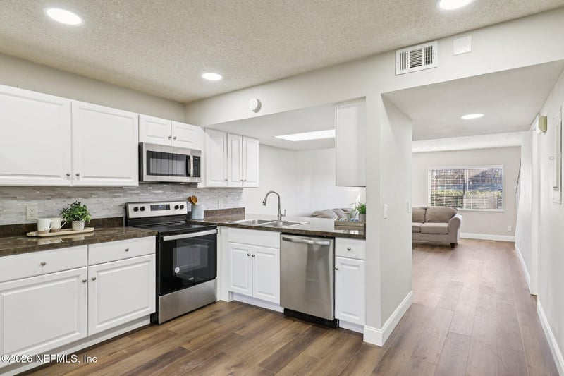 1262 The Grove Rd, Orange Park, FL 32073