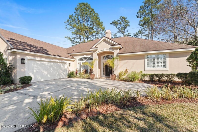 9957 Chelsea Lake Rd, Jacksonville, FL 32256