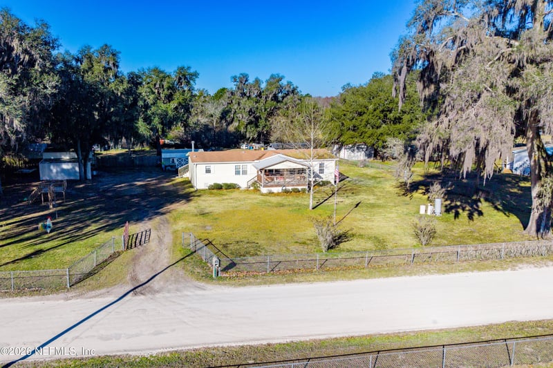 11145 92nd St, Hampton, FL 32044