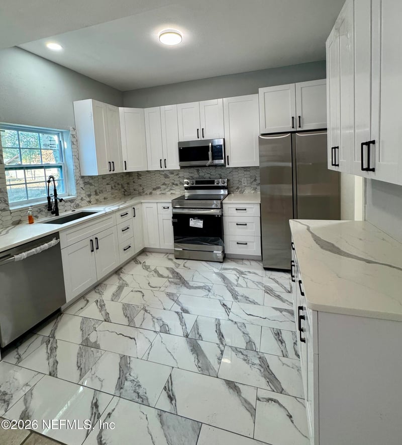 5150 Pennant Ct, Jacksonville, FL 32244