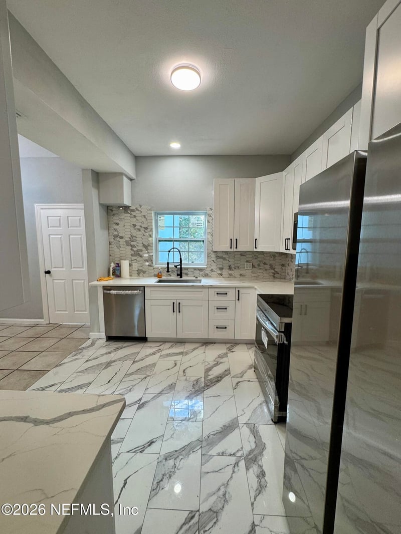 5150 Pennant Ct, Jacksonville, FL 32244