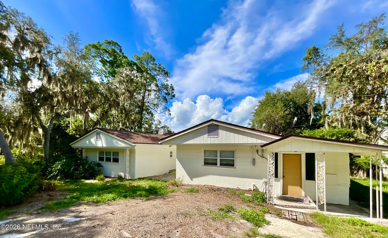 145 Depot Rd, Hawthorne, FL 32640