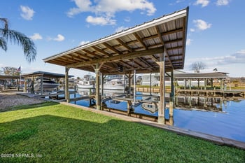 170 Moonlite Dr, Welaka, FL 32193