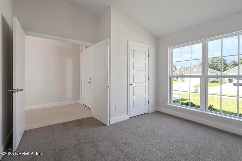 8321 Helmsley Blvd, Jacksonville, FL 32219