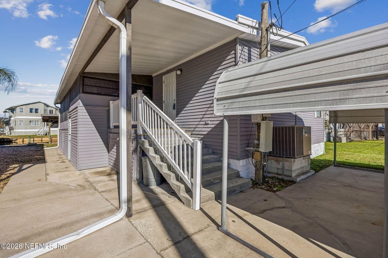 170 Moonlite Dr, Welaka, FL 32193