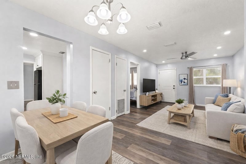 5017 Dostie Dr, Jacksonville, FL 32209