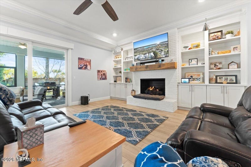 32 Waterline Dr, St Johns, FL 32259