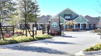 2704 Berryhill Rd, Green Cove Springs, FL 32043