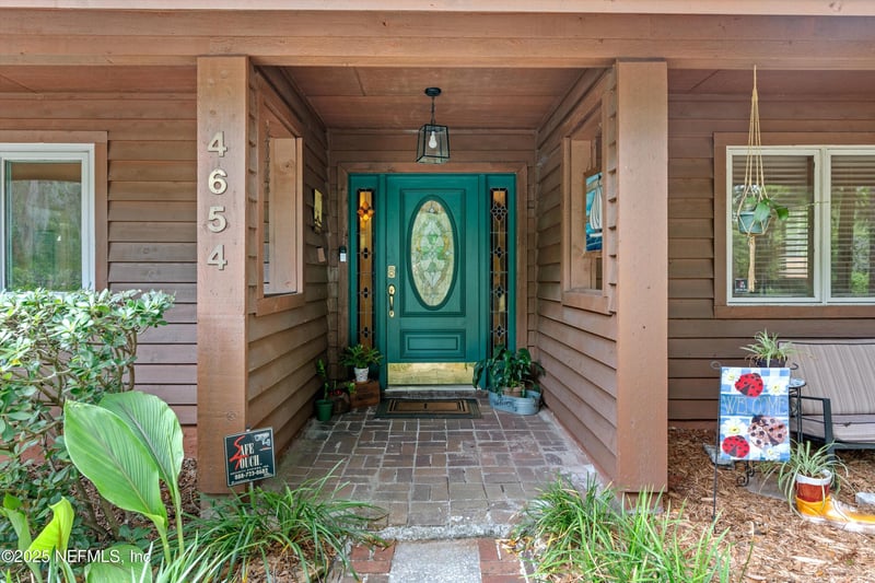 4654 Ortega Farms Cir, Jacksonville, FL 32210