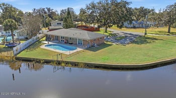2243 Four Winds Dr, Jacksonville, FL 32224