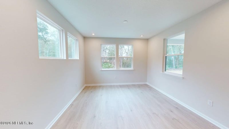 135 Orangedale Cir, St Johns, FL 32259