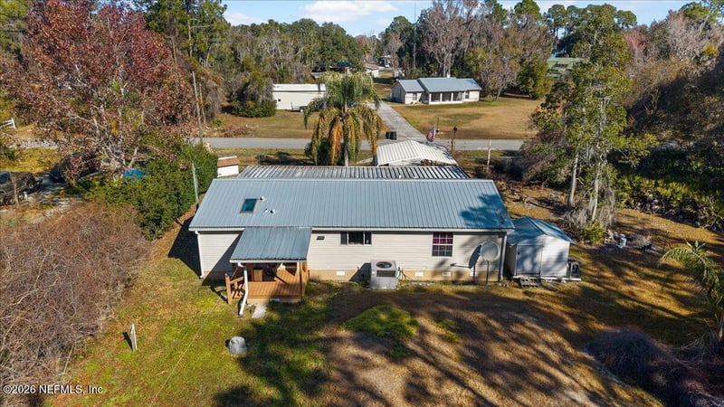 251 Paradise Shores Rd, Crescent City, FL 32112