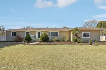 768 Arthur Moore Dr, Green Cove Springs, FL 32043