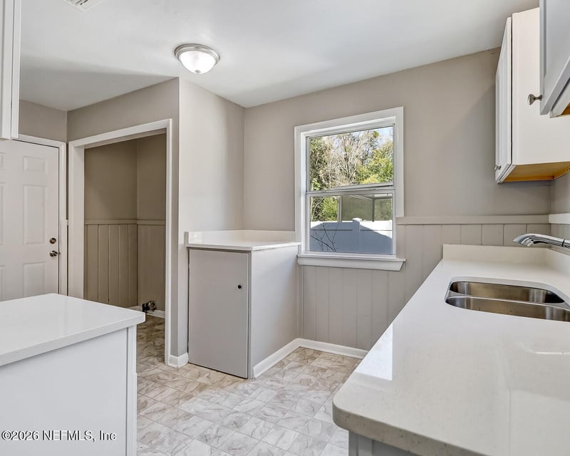 1064 Woodstock Ave, Jacksonville, FL 32254