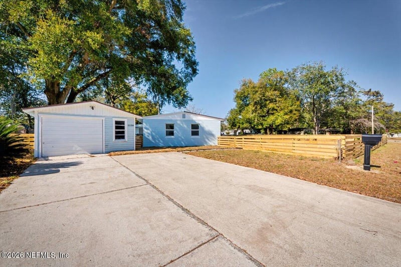 1320 King Arthur Rd, Jacksonville, FL 32211