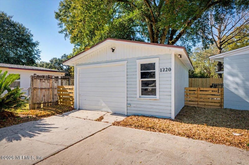 1320 King Arthur Rd, Jacksonville, FL 32211
