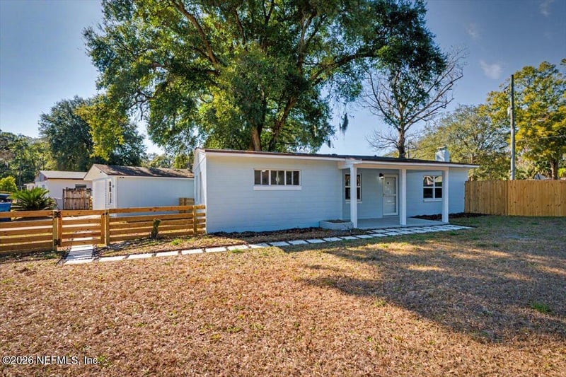 1320 King Arthur Rd, Jacksonville, FL 32211
