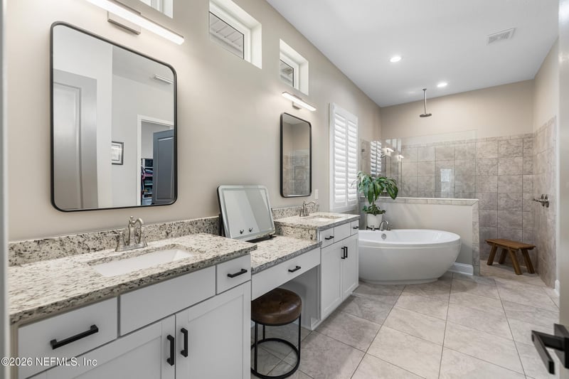 447 Glenneyre Cir, St Augustine, FL 32092