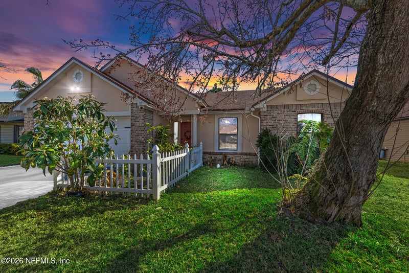 407 Naugatuck Dr, Jacksonville, FL 32225