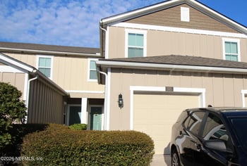 335 Aralia Ln, Jacksonville, FL 32216